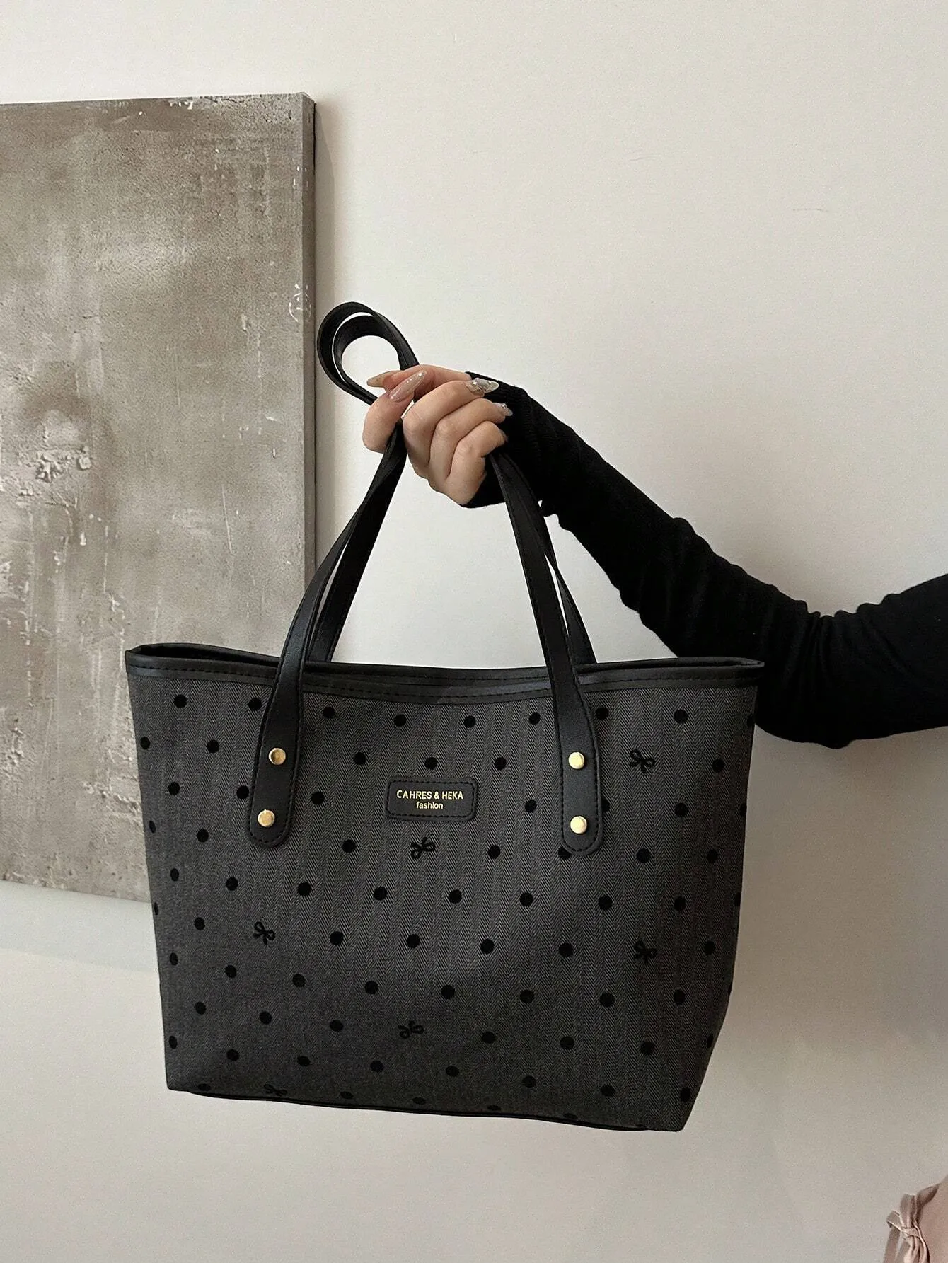 1pc Simple Black Nylon Butterfly Print Rivet Decor Large Capacity Tote Shoulder Handbag For Women