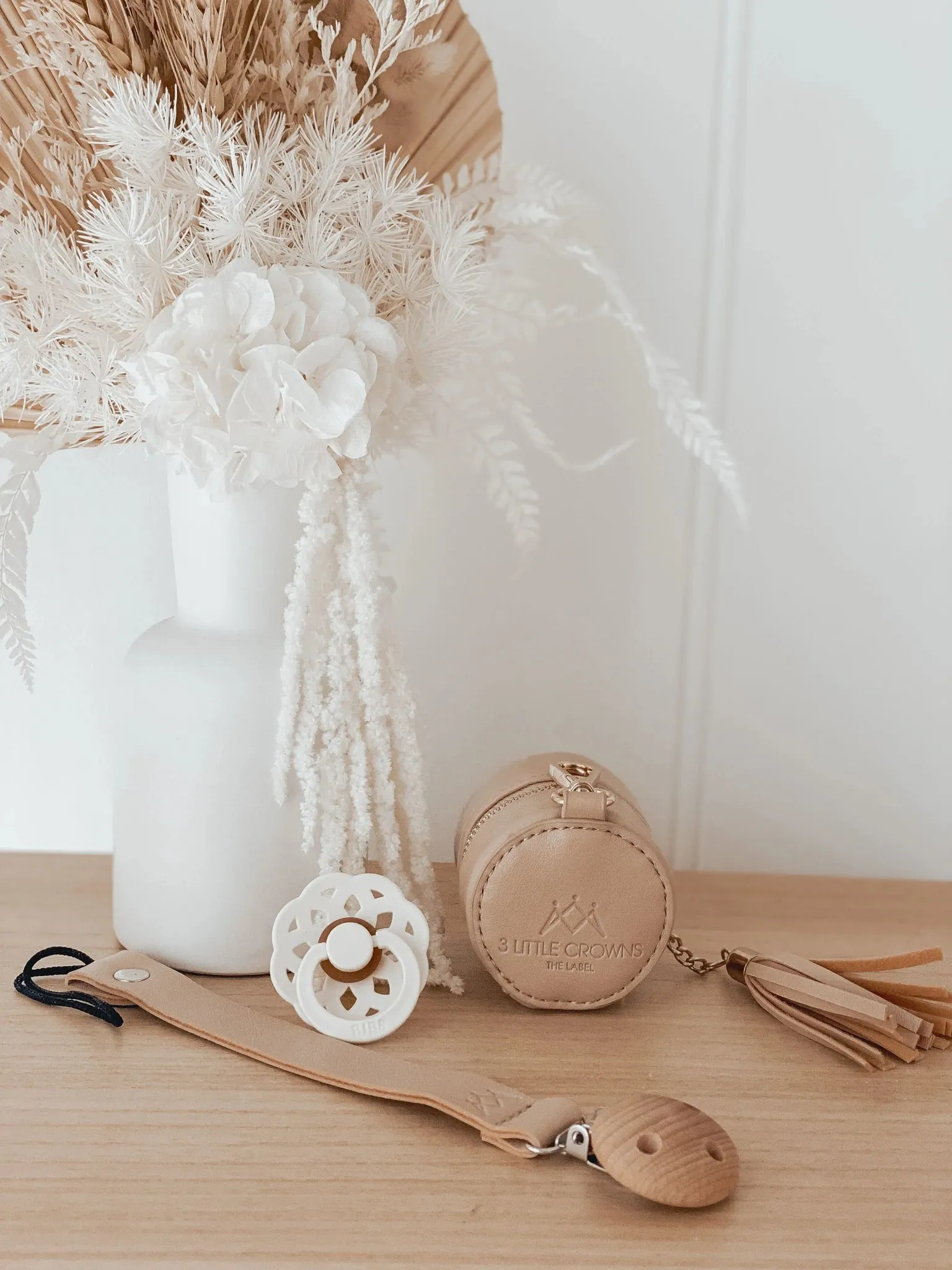 3 Little Crowns Vegan Leather Dummy Case - Nude