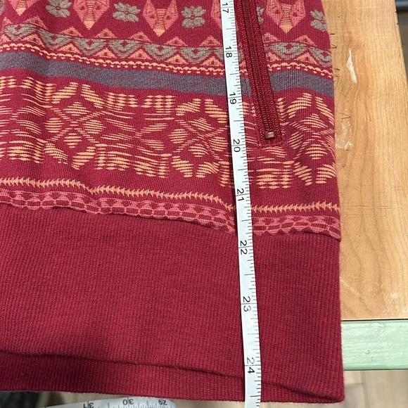 Bench - small, knit zip up, wolves, fair isle print