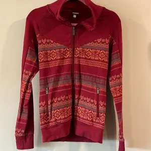 Bench - small, knit zip up, wolves, fair isle print