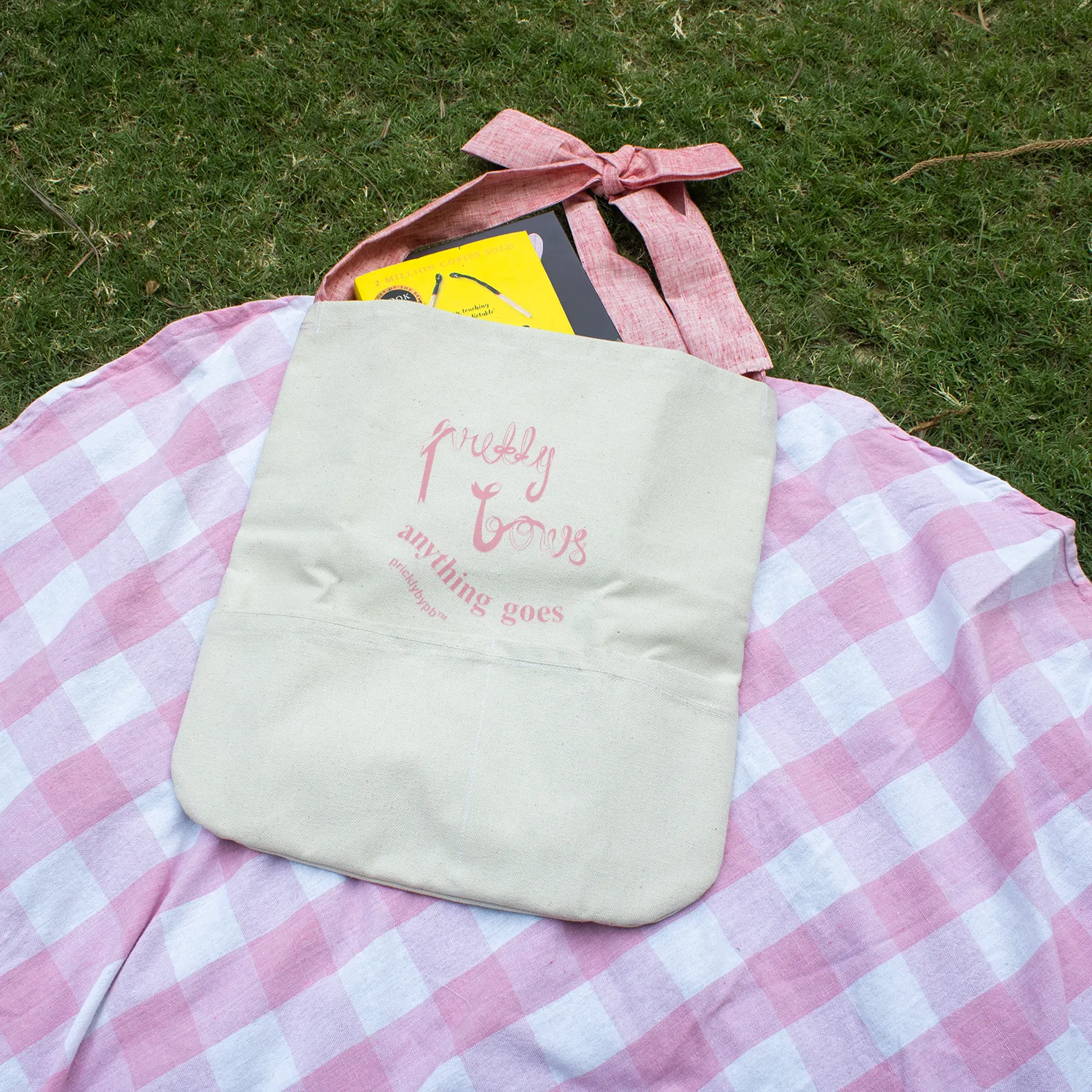 bowy tote bag