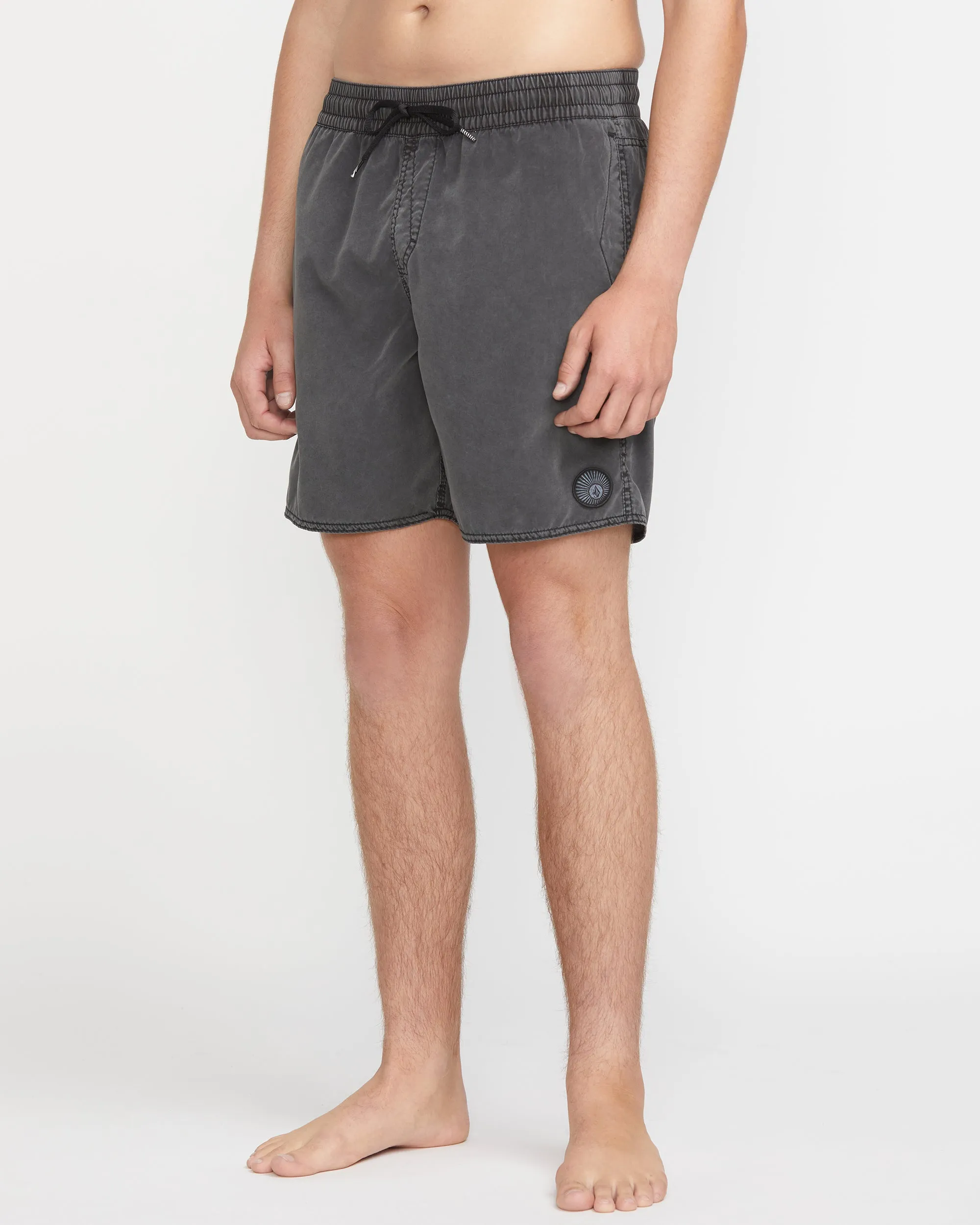 Center Trunk 17" Boardshort - BLACK