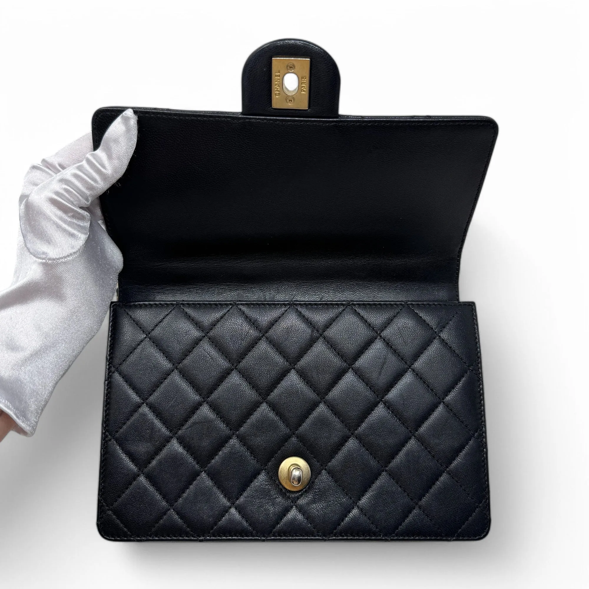 Chanel Black Small Chic Pearl Flap