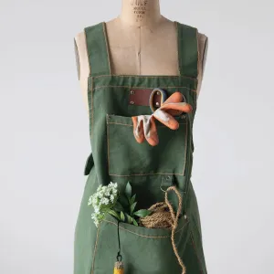 Cross Back Apron with Pockets and Rivets