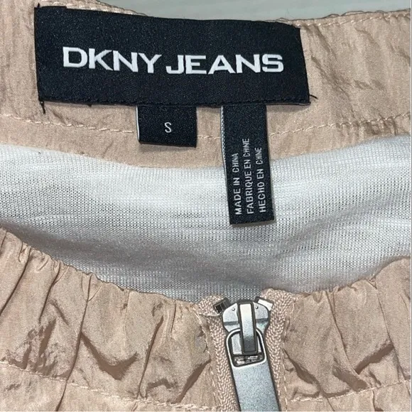 DKNY JEANS BOMBER ZIP-UP JACKET WOMEN ROUND NECK DRAWSTRING PINK COLOR SIZE S