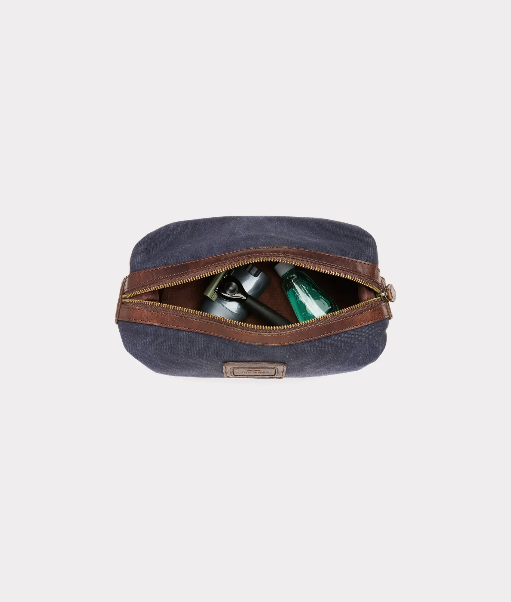 Everyday Waxed Canvas Dopp Kit :: Navy