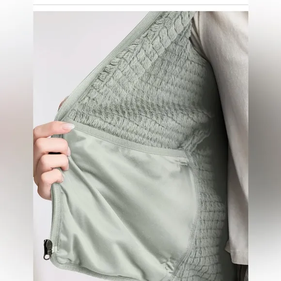 Free Fly Grid Back Women’s Fleece Jacket in Desert Sage Size L.