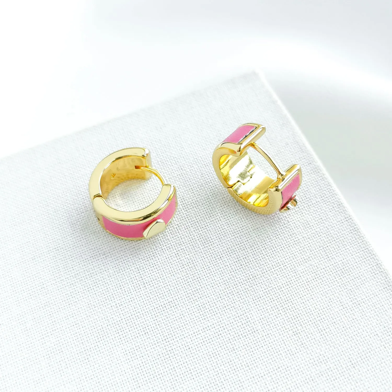 Heartful Huggies Earrings (Crushed Watermelon)