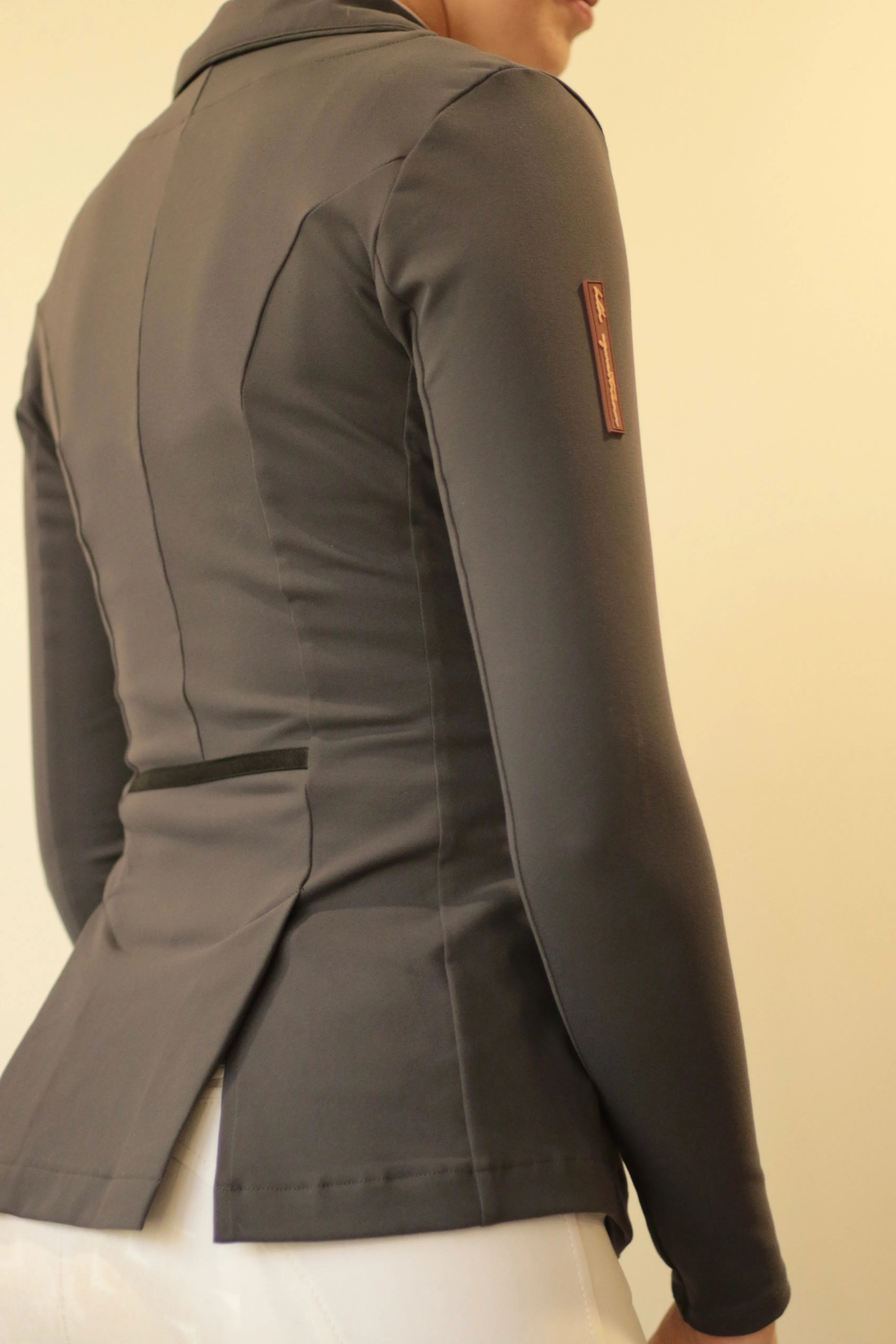 HLH Second Skin Show Jacket in Grey