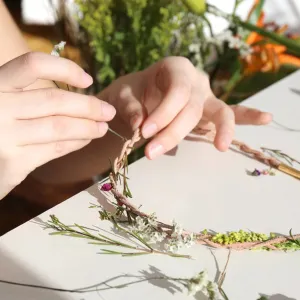 Huckleberry Fresh Flower Necklace