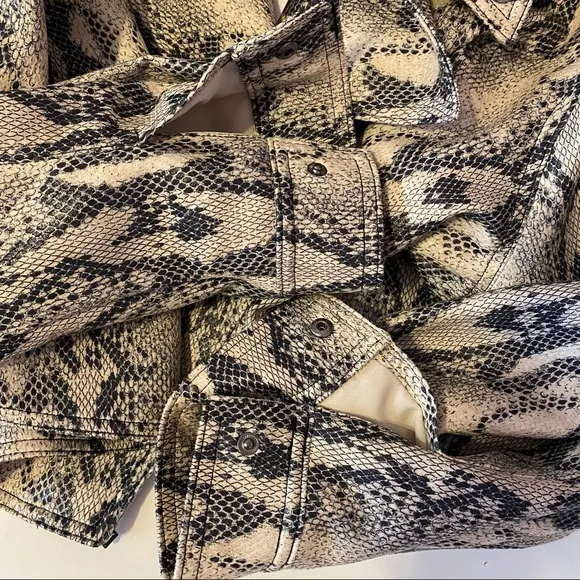 Jennifer Lopez Faux Leather Snake Print Moto Jacket Size Large