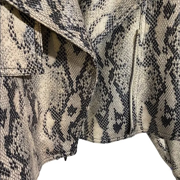 Jennifer Lopez Faux Leather Snake Print Moto Jacket Size Large