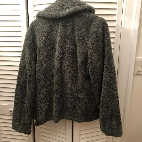 Kensie Faux Fur gray-blue Chubby Coat, L