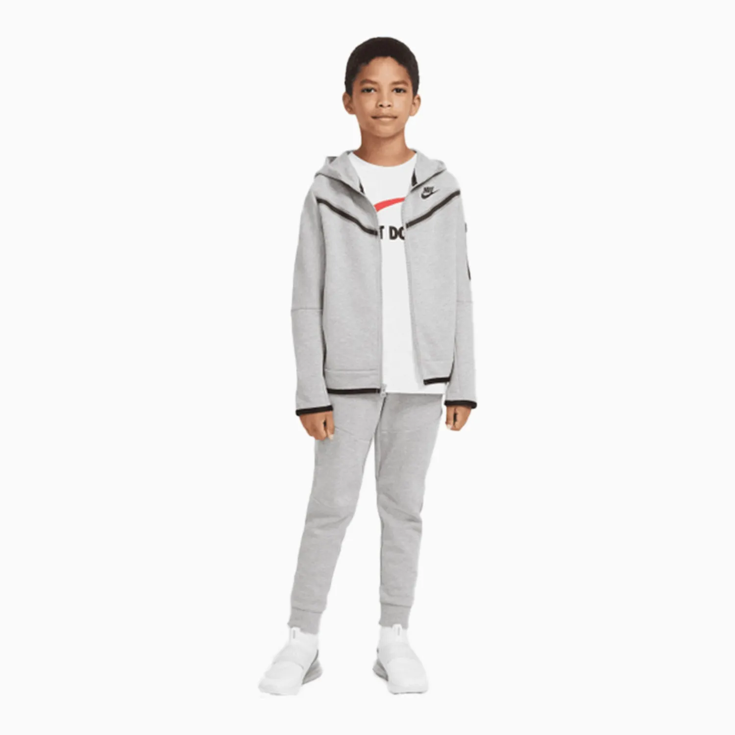 Kid's Sportswear Tech Fleece Outfit