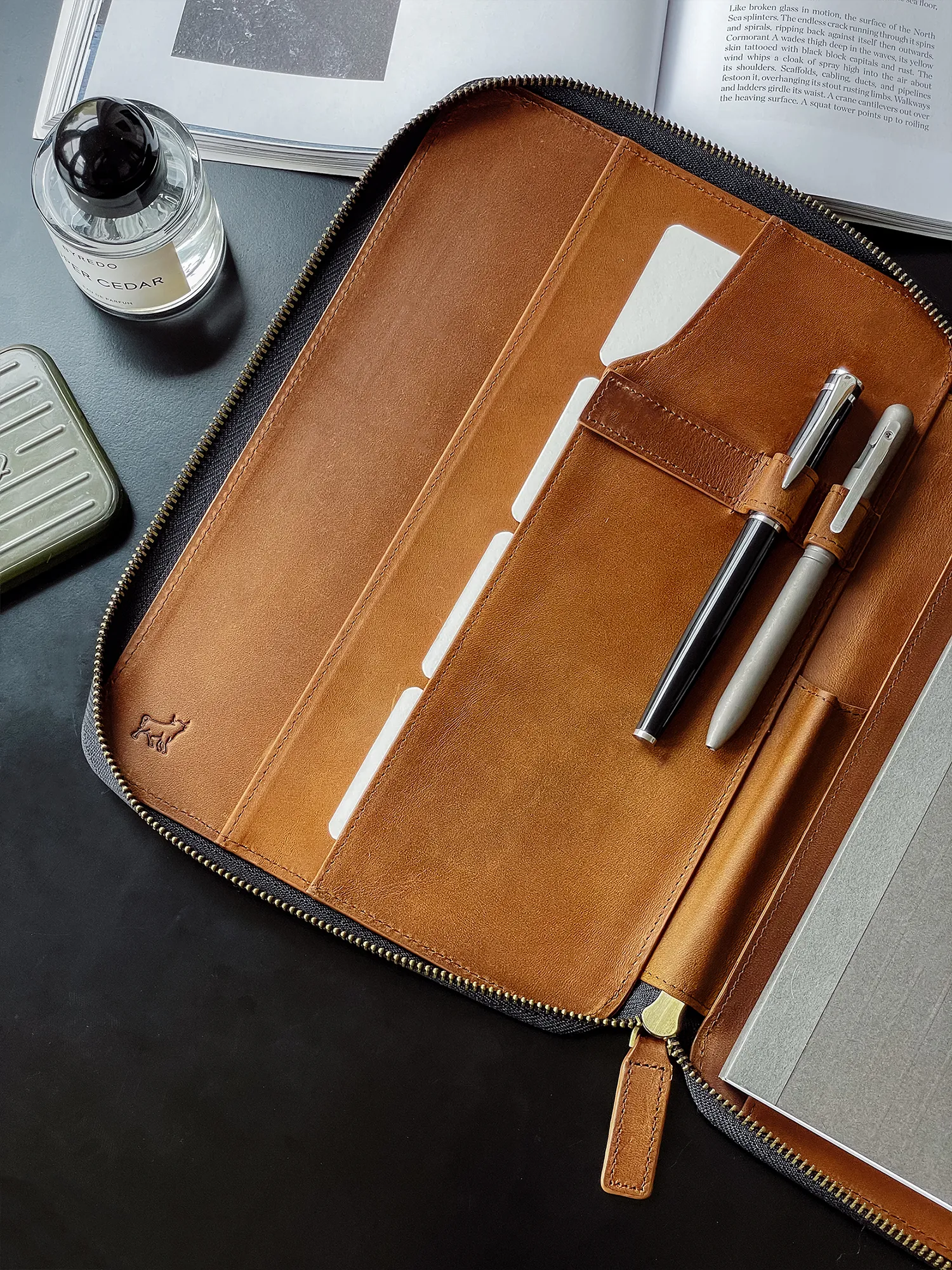 Leonard Notebook   20-Year Portfolio - 11" Tablet