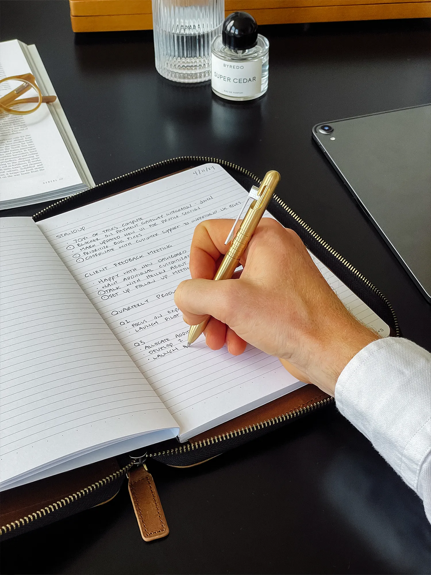 Leonard Notebook   20-Year Portfolio - 11" Tablet