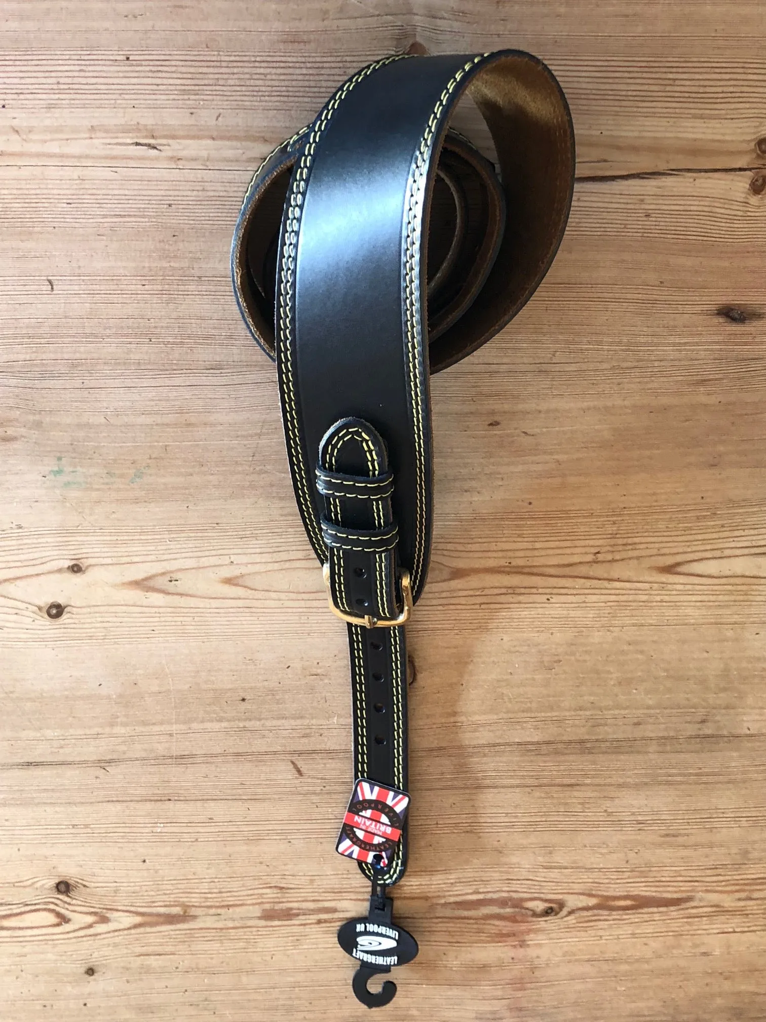 LG Deluxe F.A.B Black Leather DM Guitar Strap