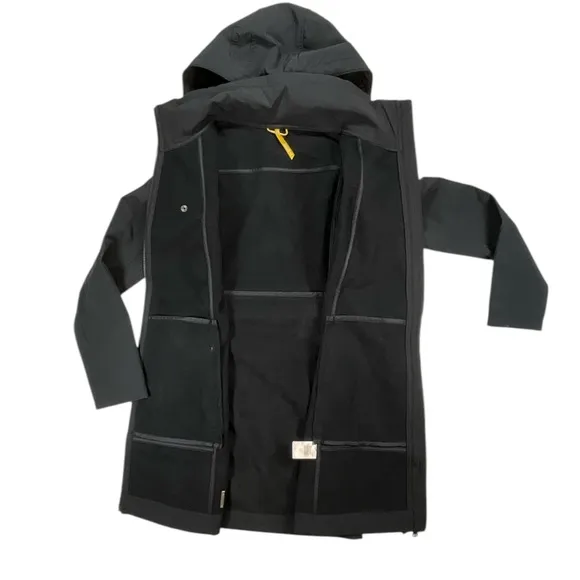 LOLE Women's Glowing Jacket Black Small (4-6)