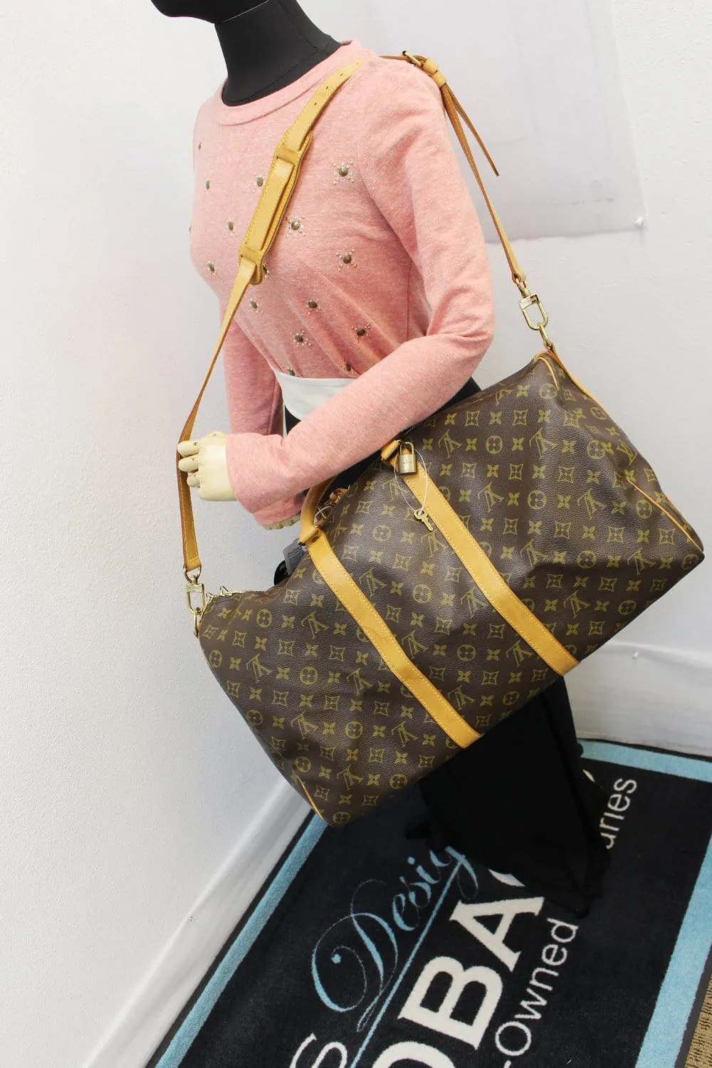 LOUIS VUITTON Monogram Canvas Keepall Bandouliere 50 Bag