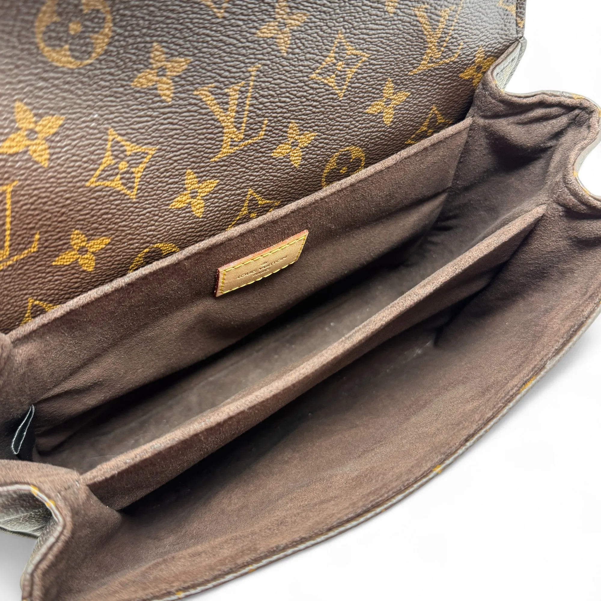 Louis Vuitton Monogram Pochette Metis