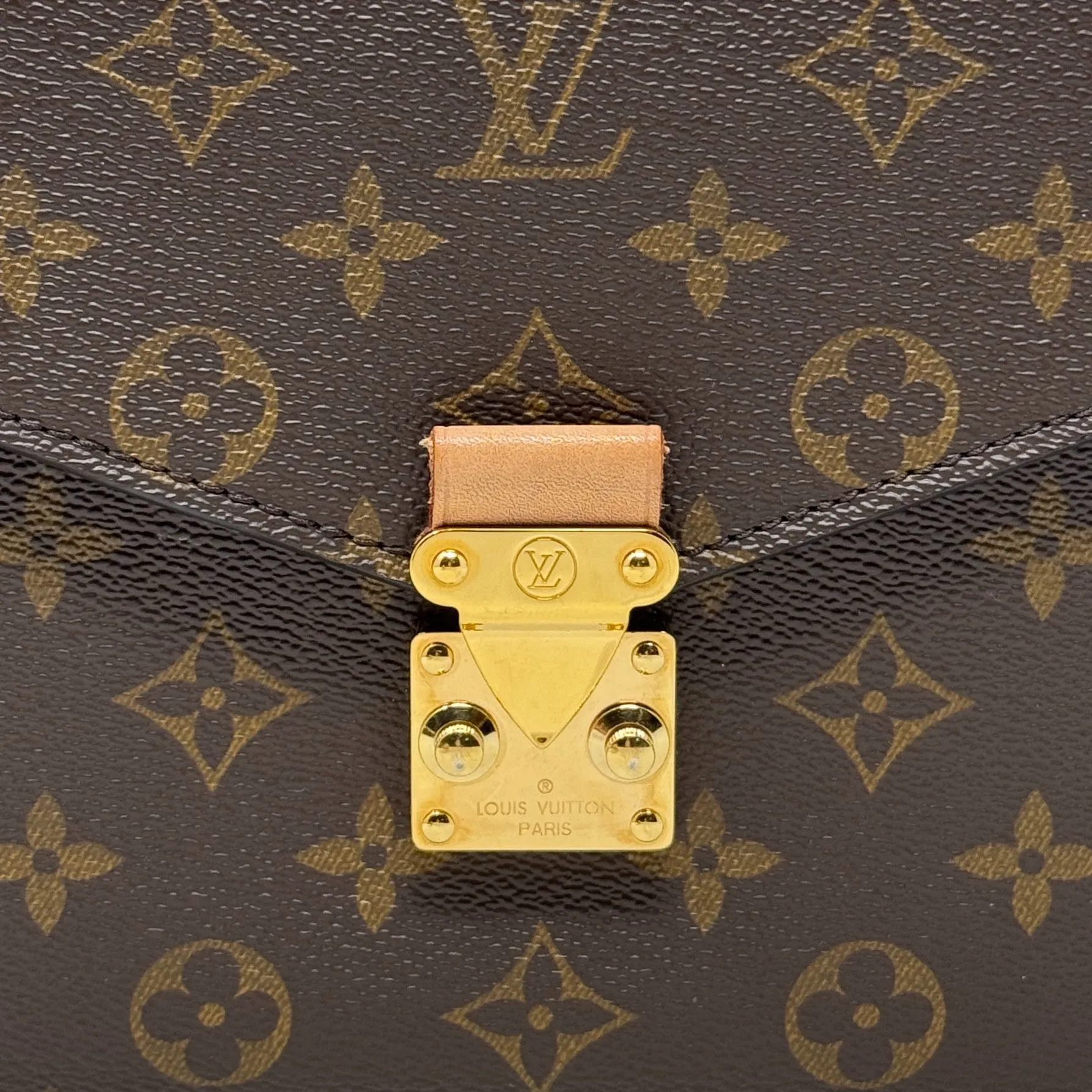 Louis Vuitton Monogram Pochette Metis