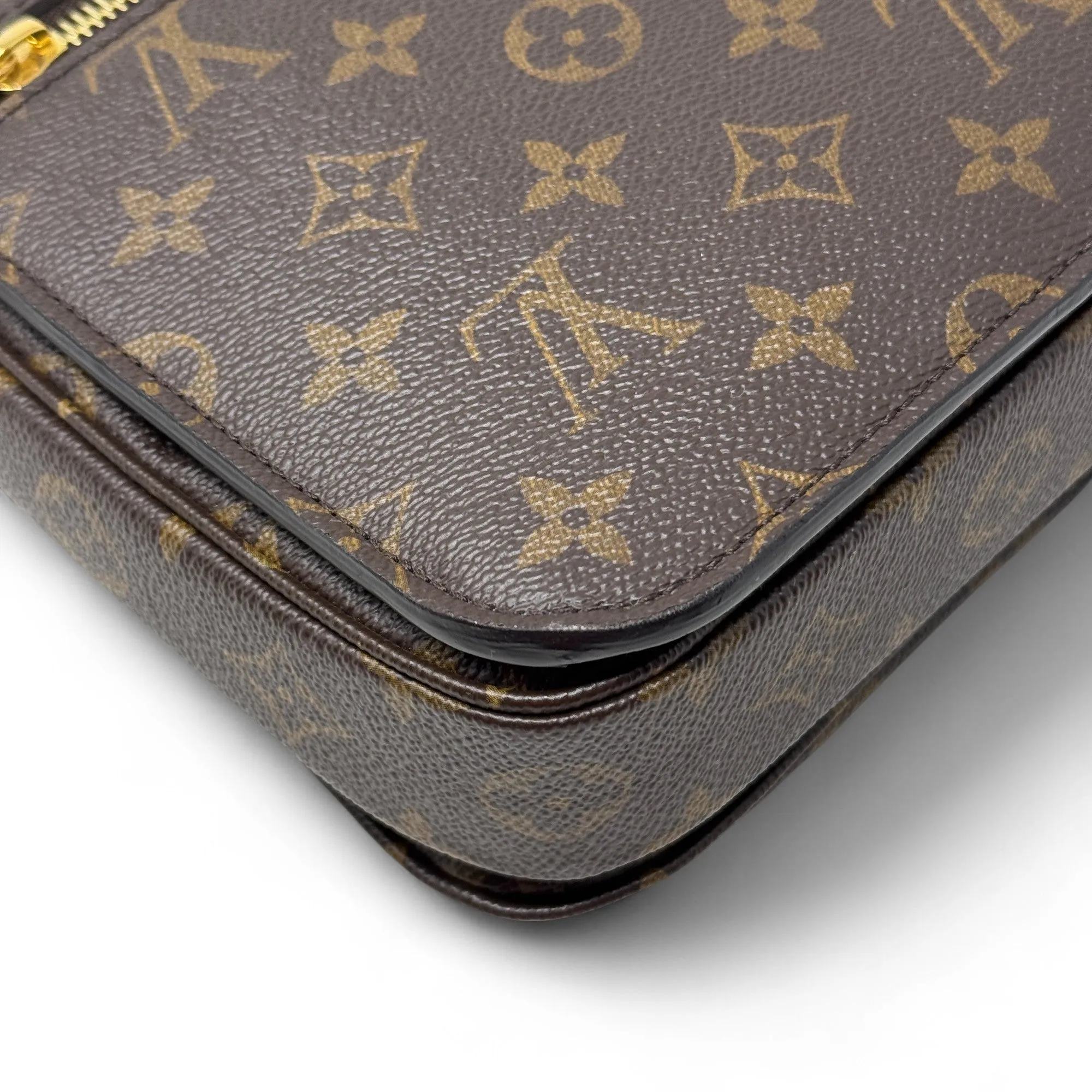 Louis Vuitton Monogram Pochette Metis