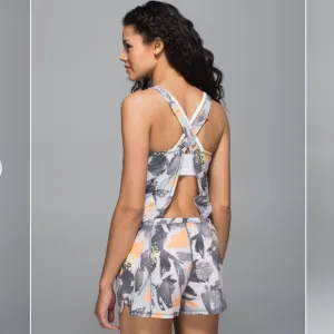 Lululemon Be Free Runsie Mini Art Pop White Multi