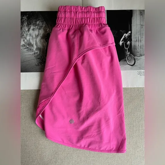Lululemon Hotty Hot High Rise Skort In Sonic Pink Size 2