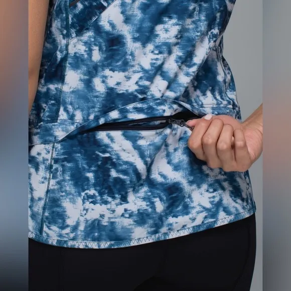 Lululemon Light Speed Vest Sea Side Silver Fox Alberta Lake Sz 10