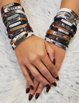 Mae Positive Inspiration Embellished Mini Cuff: Silver Fearle / Beige Croco Fur