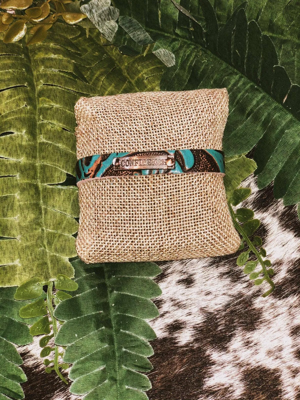 Mae Positive Inspiration Embellished Mini Cuff: Silver Fearle / Beige Croco Fur