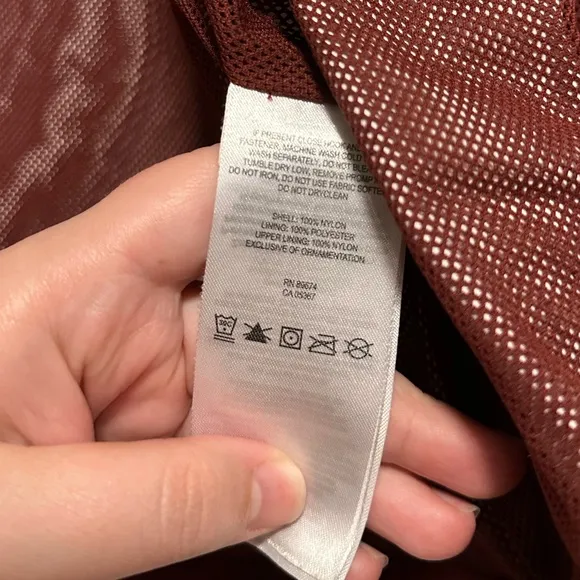 Mountain Hardwear Red Rain Jacket Women's Size M, Medium