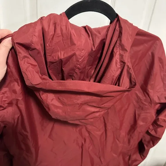 Mountain Hardwear Red Rain Jacket Women's Size M, Medium