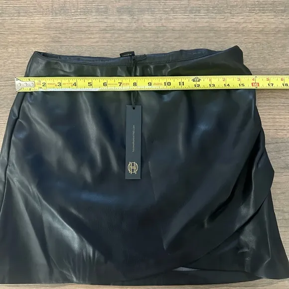 NEW House of Harlow 1960 Faux Leather Skirt-Size XS-Black