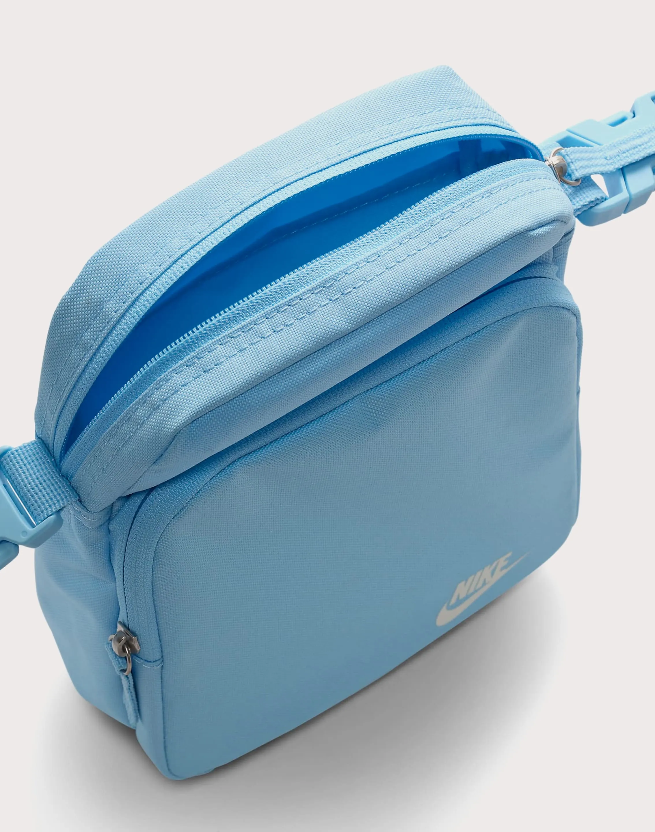 Nike Heritage Crossbody Bag