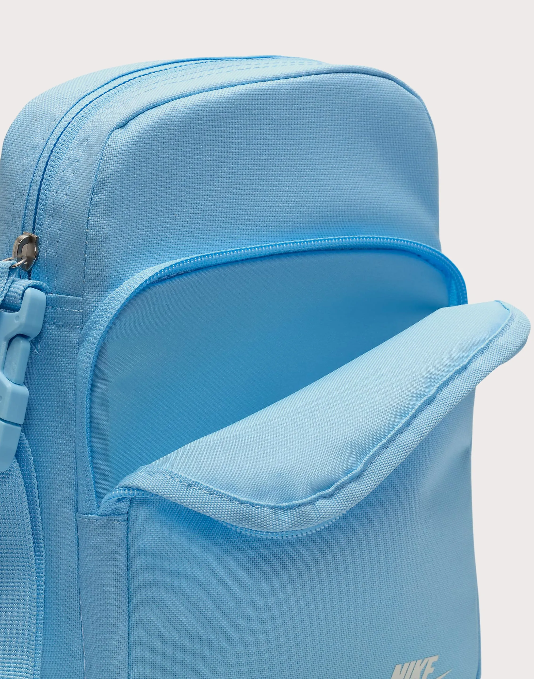 Nike Heritage Crossbody Bag