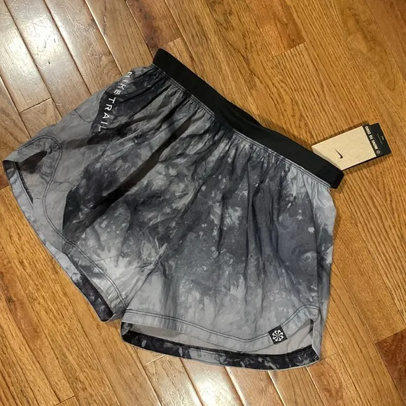 Nike Trail Short