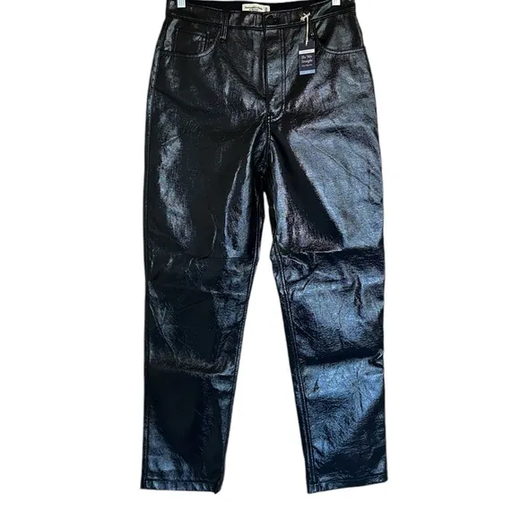 NWT  Abercrombie &amp; Fitch The 90s Straight Ultra High Rise Faux Leather Pant