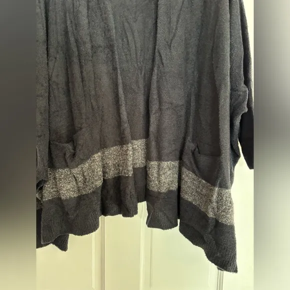 NWT Barefoot Dreams® Cliffside Circle Wrap