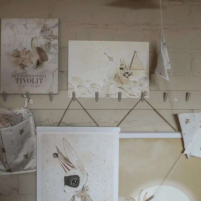 Poster Hanger Wooden Winter White by Mrs Mighetto