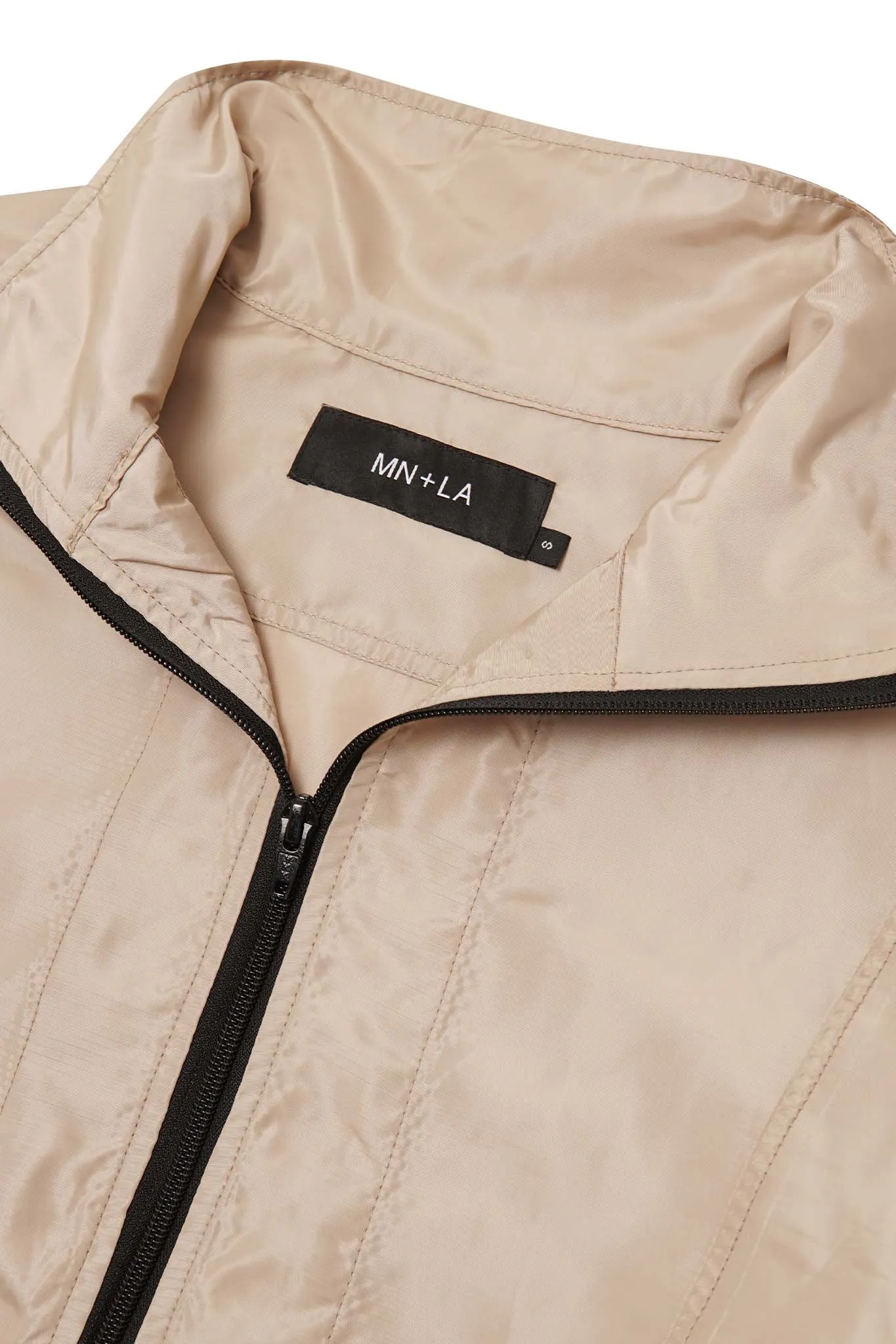 "WAGWAN" WINDBREAKER V2 IN FOSSIL