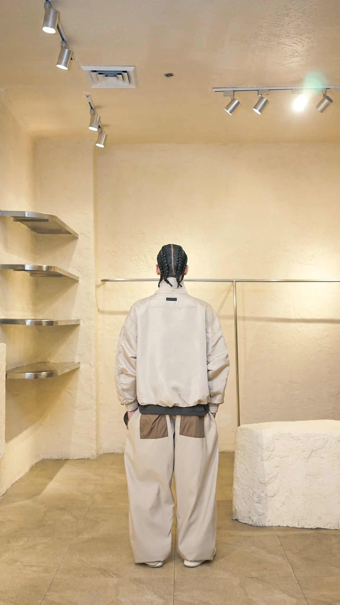 "WAGWAN" WINDBREAKER V2 IN FOSSIL