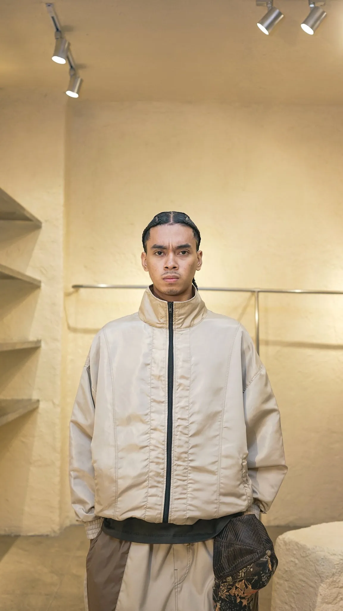 "WAGWAN" WINDBREAKER V2 IN FOSSIL