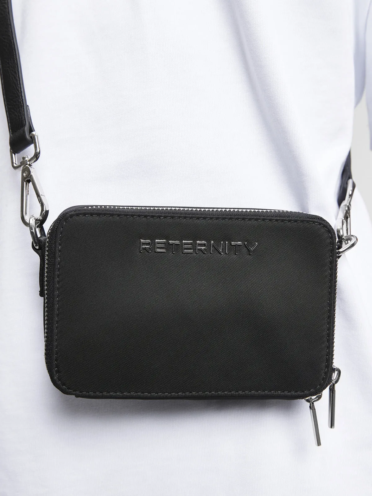 RETERNITY NYLON SHOULDER BAG - BLACK