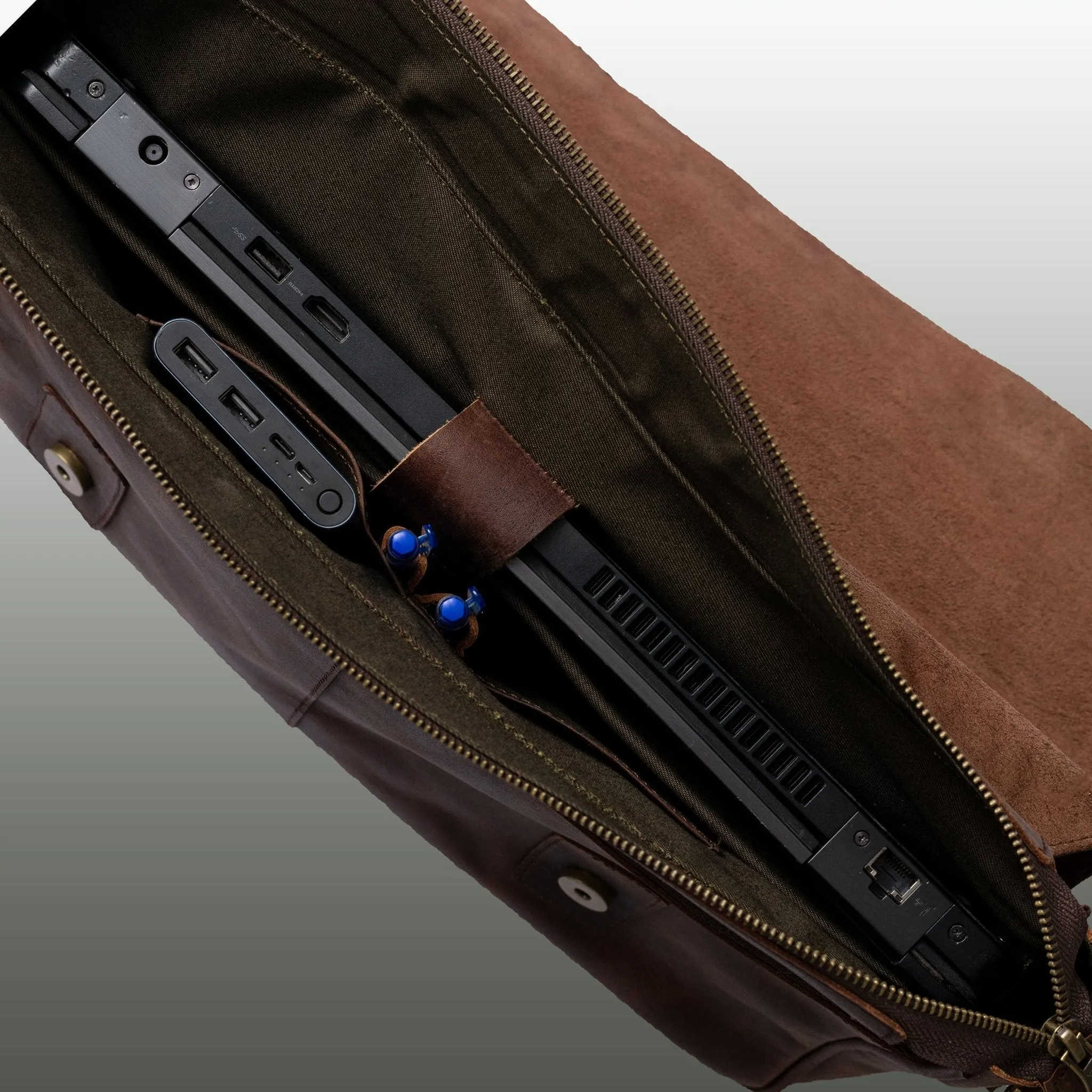 Rustic Style Black Leather Laptop Messenger Bag for Men & Women