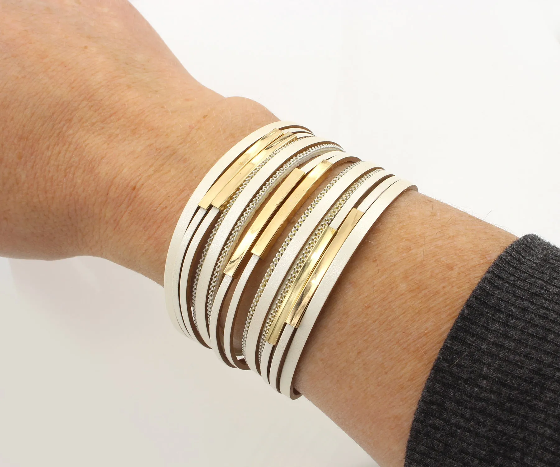 Sleek Gold Bar White Leather Bracelet
