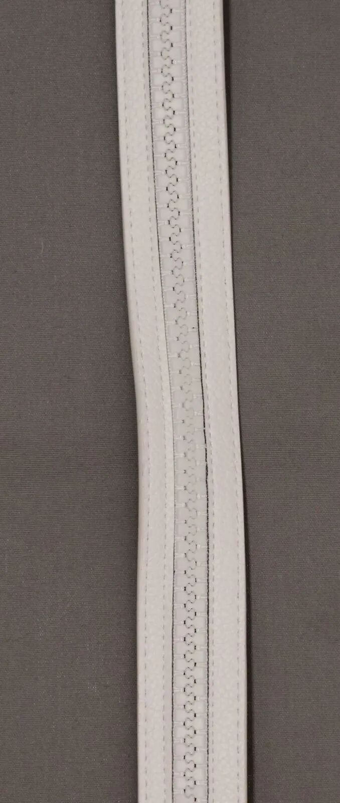 Steve Madden Women's Faux Leather Zipper Detail Belt White Large