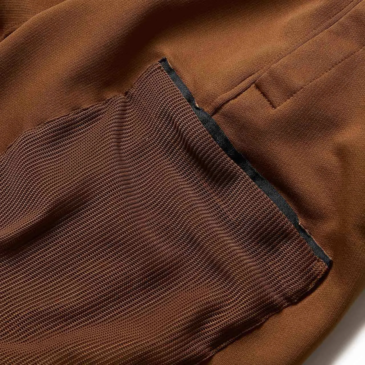 stone island shadow project mesh pocket shorts (rust brown)