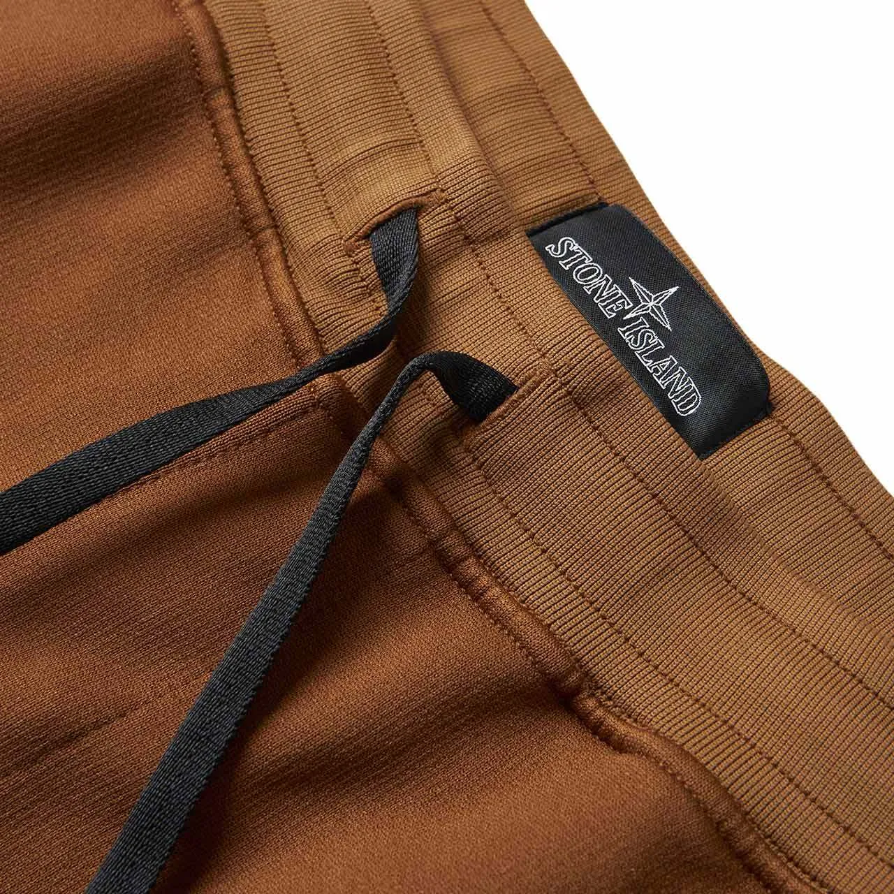 stone island shadow project mesh pocket shorts (rust brown)