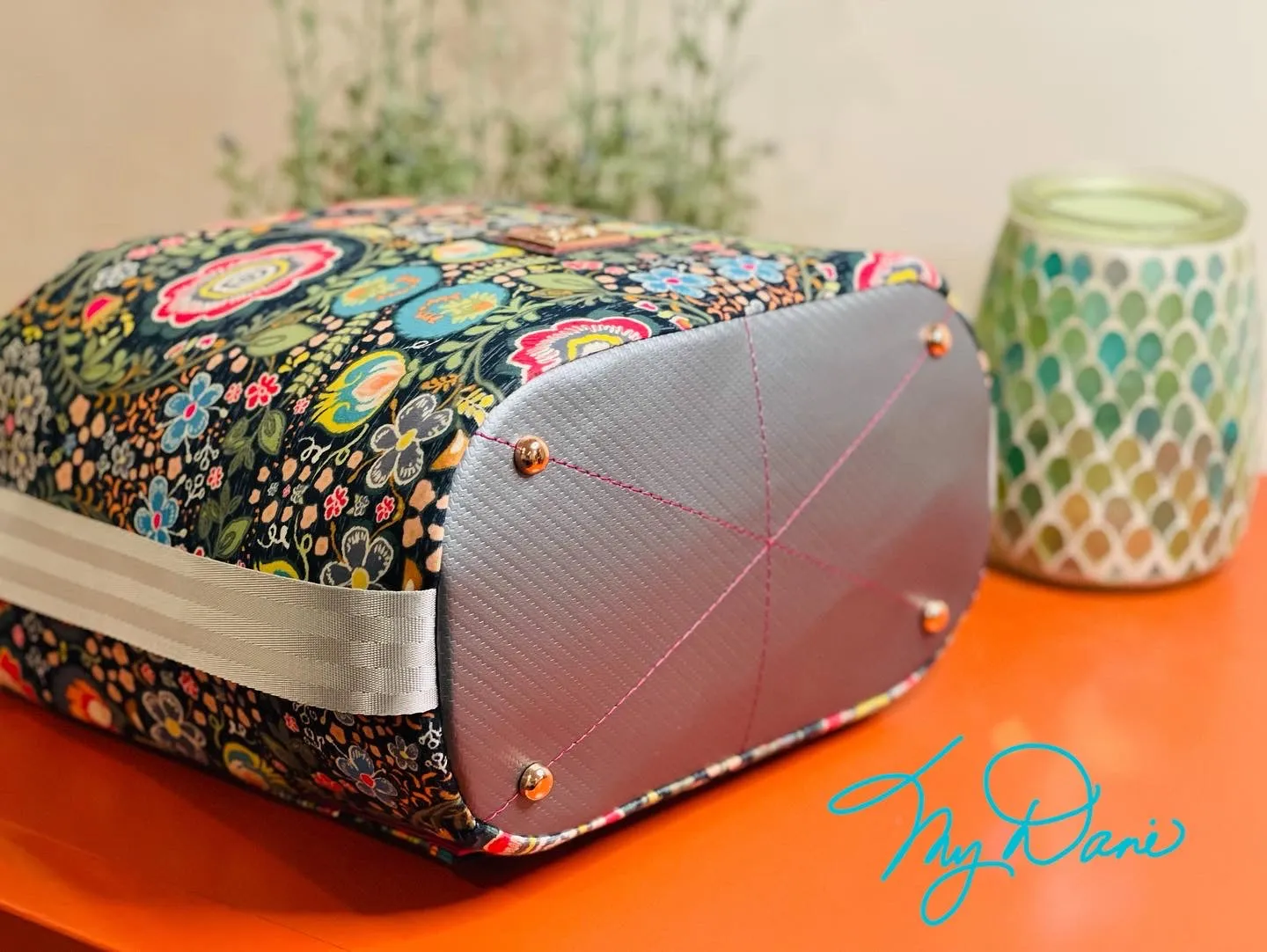 The Krystal Convertible Handbag in Boho Floral